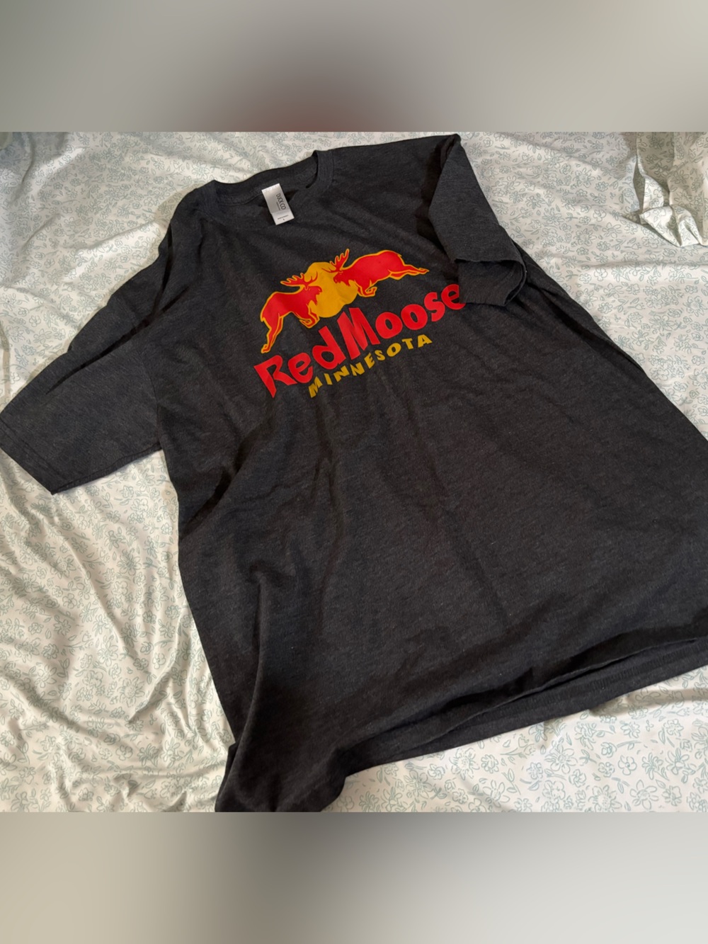 RedMoose Minnesota Men's Short Sleeve Logo T-Shirt - Charcoal/Red/Yellow
